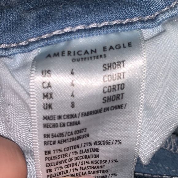 Light blue, high rise, size 4 jeans! - Picture 3 of 4